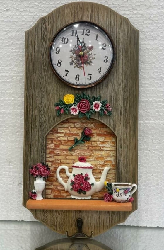Wall Clock With Key Holder